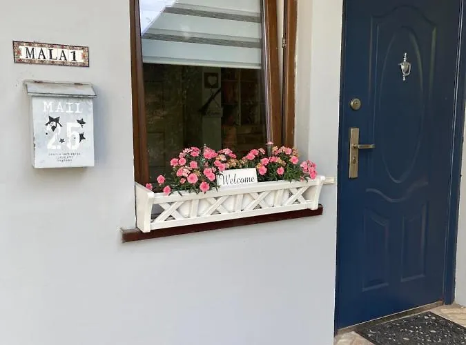 Dom W Centrum Dziwnowa Apartamento